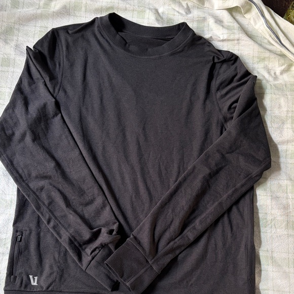 Vuori Black Crewneck Sweatshirt - Picture 3 of 7